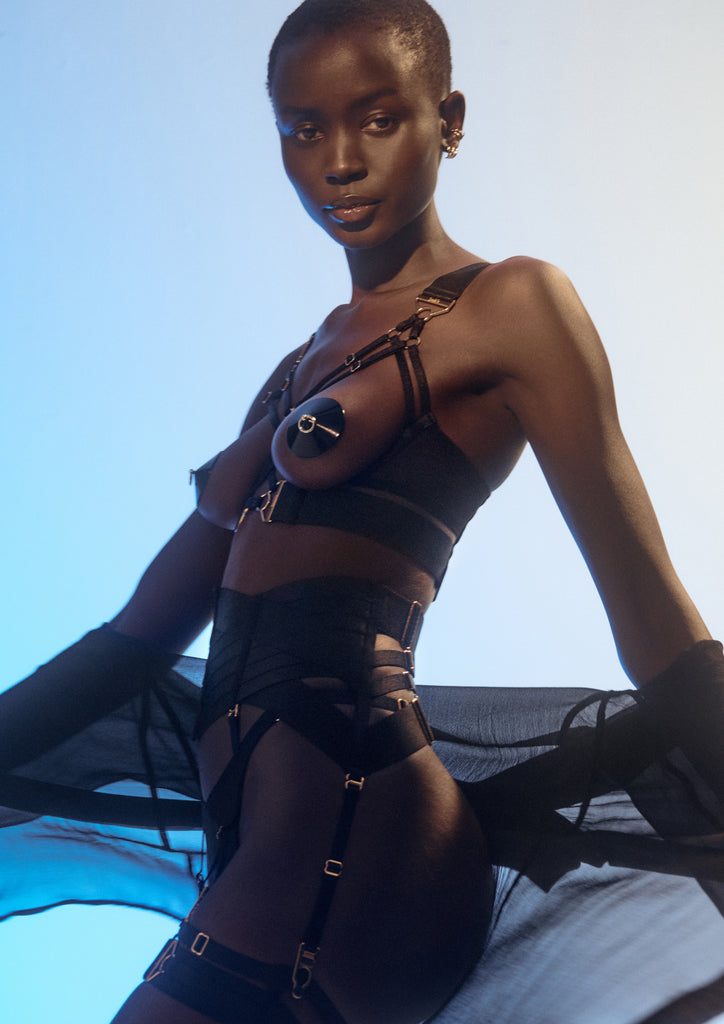 Kora Suspender